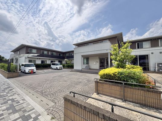 緑豊かなエントランス
