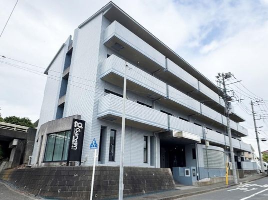 外観の建物正面  