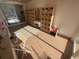 明るい空間の入り口