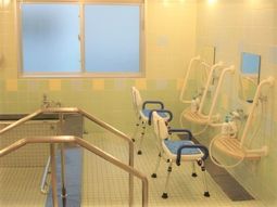 清潔感のある浴室の設備