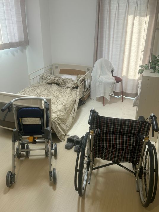車椅子のある居室