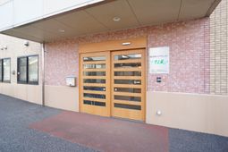 清潔感あるエントランス