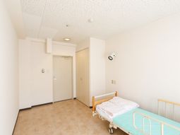 居室のシンプルな様子