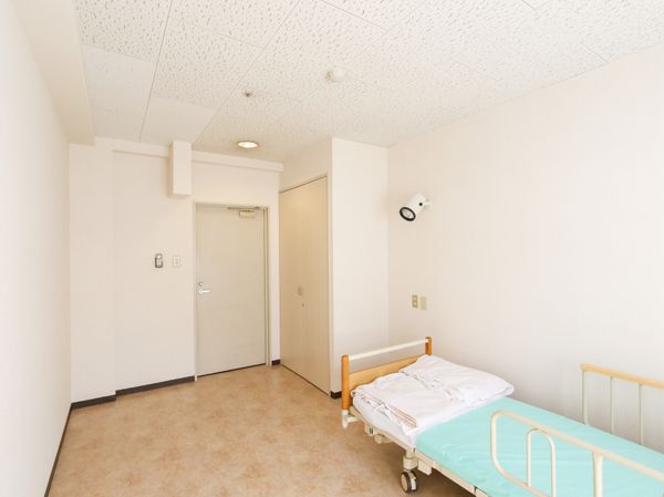 居室のシンプルな様子