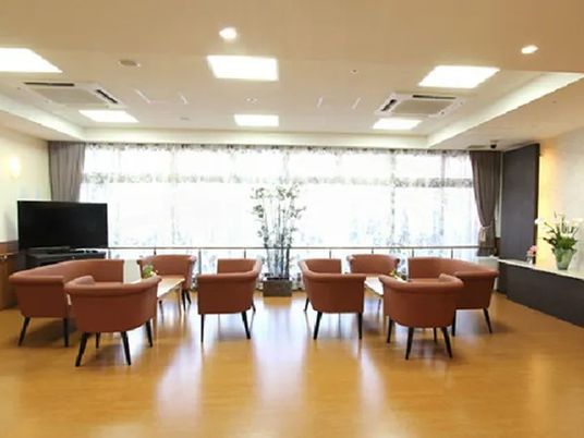 明るいラウンジ  
