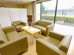 リラックスできるラウンジ空間