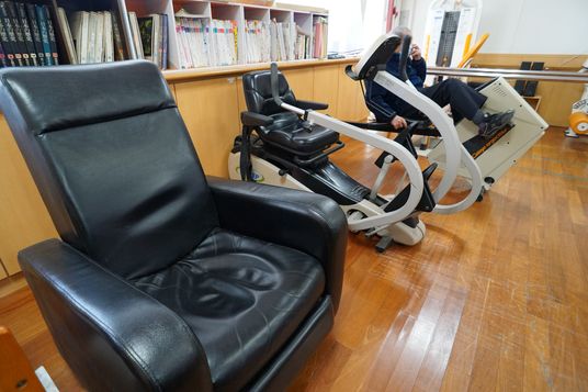 リハビリ用チェアと器具