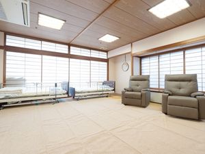 明るい畳の居室  