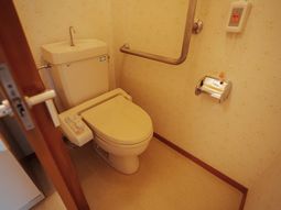 ゆとりのあるトイレ空間