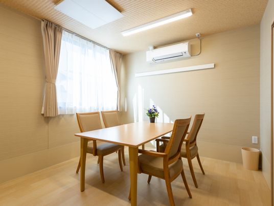 自然光が差し込む部屋