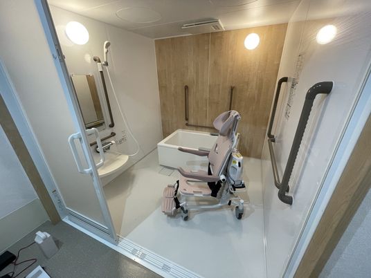 浴室の介助用椅子  