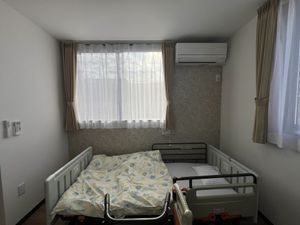 自然光差し込む居室