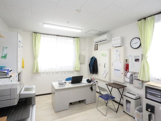 明るいオフィススペース