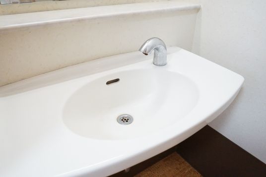 シンプルな洗面台