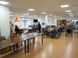 広々食堂と利用者様