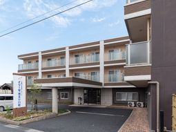 きれいな建物の外観