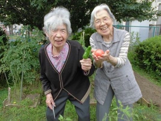笑顔溢れる庭のお手伝い