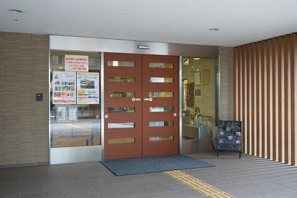 施設の入り口