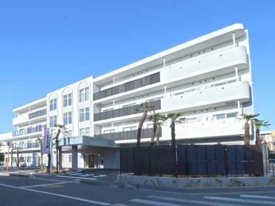 清潔感のある建物の外観