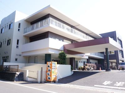 清潔な施設の外観