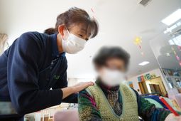 スタッフと利用者のやり取り