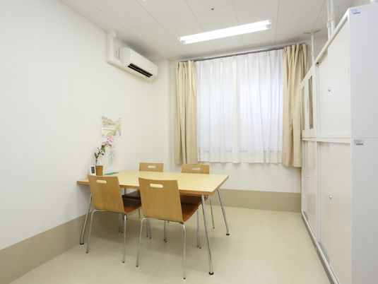 清潔なダイニング空間