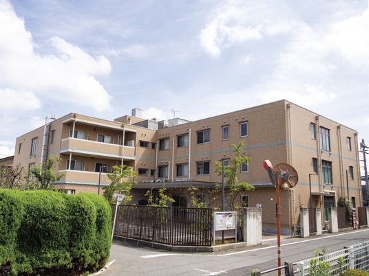 きれいな外観の建物