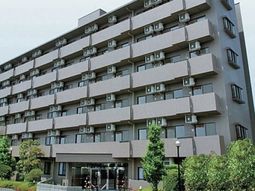 多階層の建物エントランス