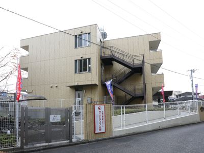 多階層の建物外観