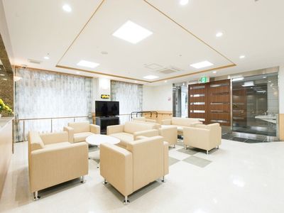 広々としたロビーの様子
