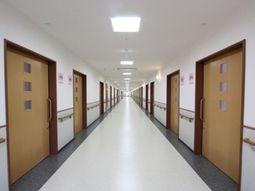 清潔な廊下の景色