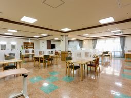 明るいダイニングルーム