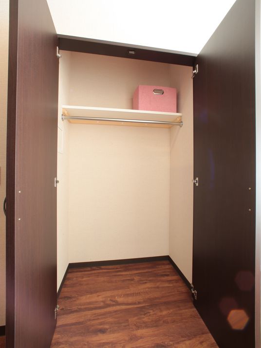 収納スペースのある居室