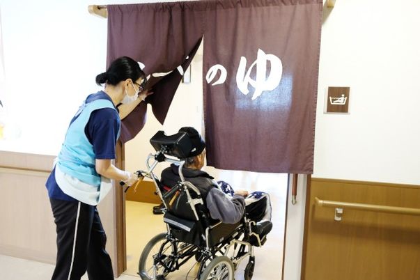人が通る廊下の入口
