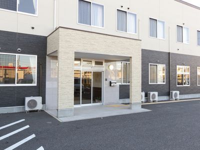 清潔感のある建物入口
