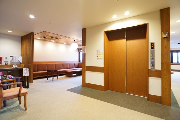 共有スペースエレベーター前