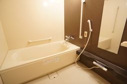 バリアフリーの浴室