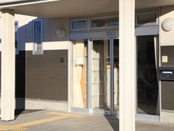 エントランスの外観