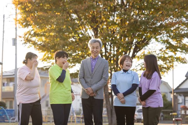 スタッフたちの笑顔