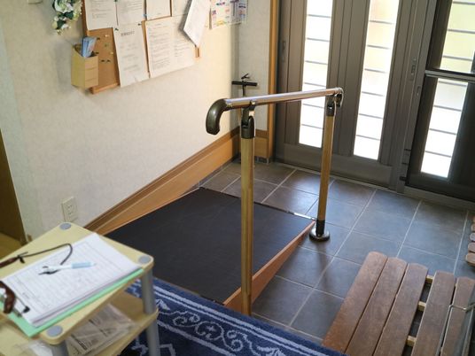 エントランスのバリアフリー設計