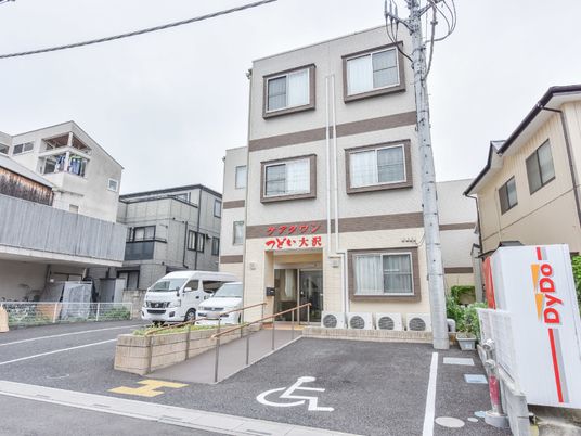 整備された建物の外観