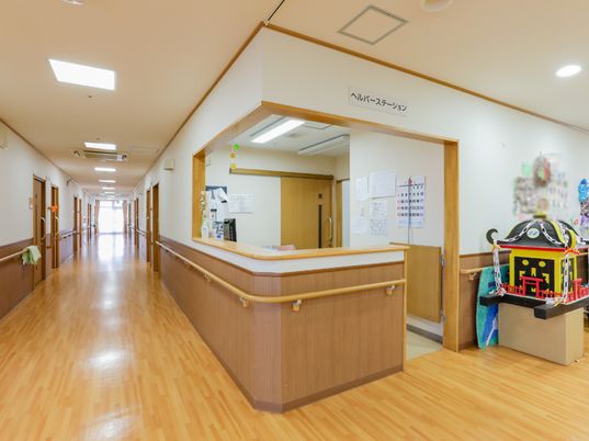 広々とした廊下