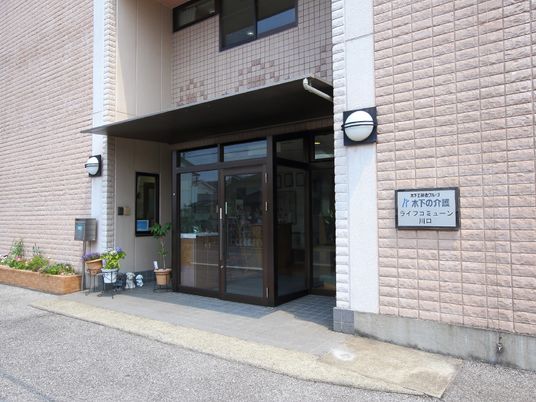 明るいエントランス