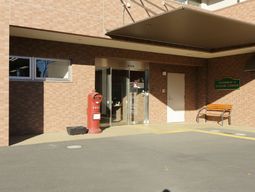 レンガ造りのエントランス