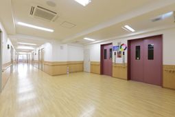 清潔な廊下の風景