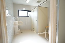 清潔な浴室の様子