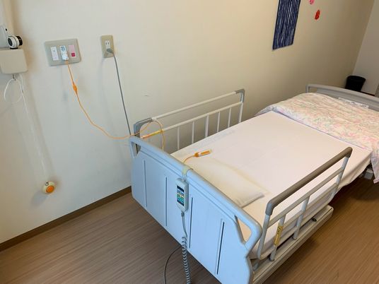 居室のベッド