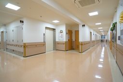 清潔感のある廊下