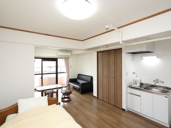 居室の清潔感ある空間