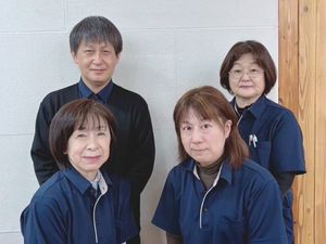 スタッフ4人のスタッフイメージ  